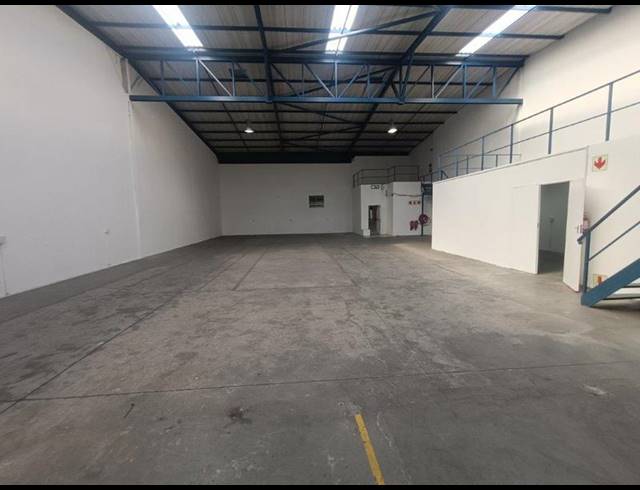 INDUSTRIAL PROPERTY TO RENT IN STRYDOM PARK
